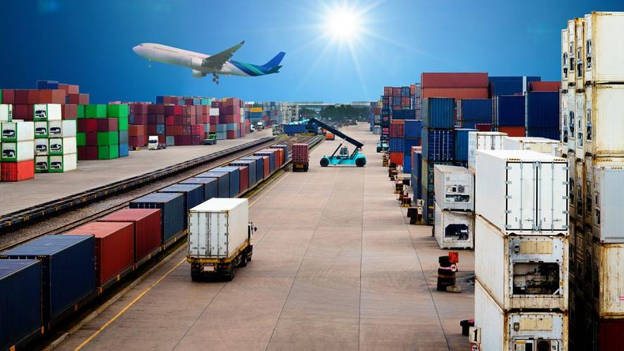 货代是"货物运输代理"的简称,国际货代就是国际货物运输代理.